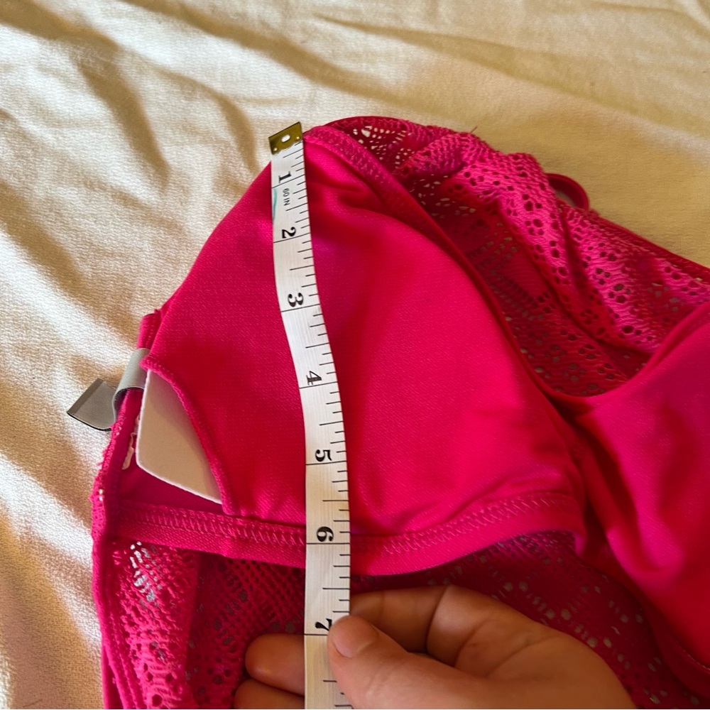 Reaction Kenneth Cole pink crochet halter neck tie bathing suit - Picture 8 of 9